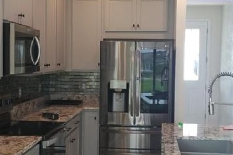 Casa en venta en Kissimmee, Florida, 3 dormitorios, 172.8 m2 № 1908292 - foto 4