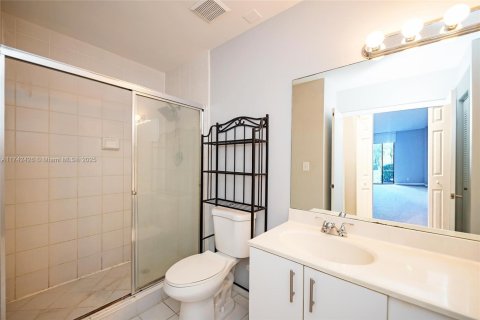 Condo in Aventura, Florida, 2 bedrooms  № 1711044 - photo 22