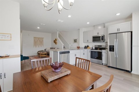 Adosado en venta en Davenport, Florida, 3 dormitorios, 133.31 m2 № 2220018 - foto 6
