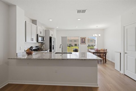 Adosado en venta en Davenport, Florida, 3 dormitorios, 133.31 m2 № 2220018 - foto 5