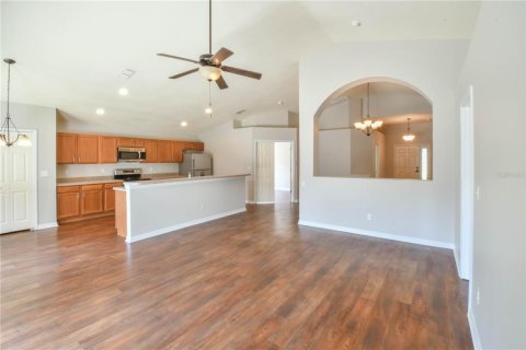 Casa en alquiler en Groveland, Florida, 3 dormitorios, 166.11 m2 № 1837049 - foto 20