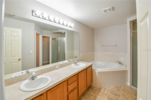 Casa en alquiler en Groveland, Florida, 3 dormitorios, 166.11 m2 № 1837049 - foto 24