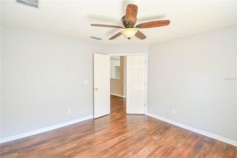 Casa en alquiler en Groveland, Florida, 3 dormitorios, 166.11 m2 № 1837049 - foto 15