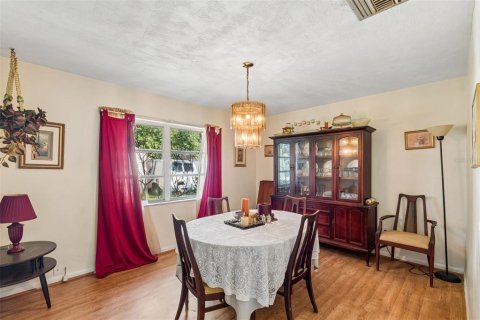 Villa ou maison à vendre à Spring Hill, Floride: 4 chambres, 166.85 m2 № 2138734 - photo 10