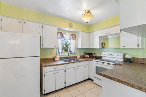 Villa ou maison à vendre à Spring Hill, Floride: 4 chambres, 166.85 m2 № 2138734 - photo 7