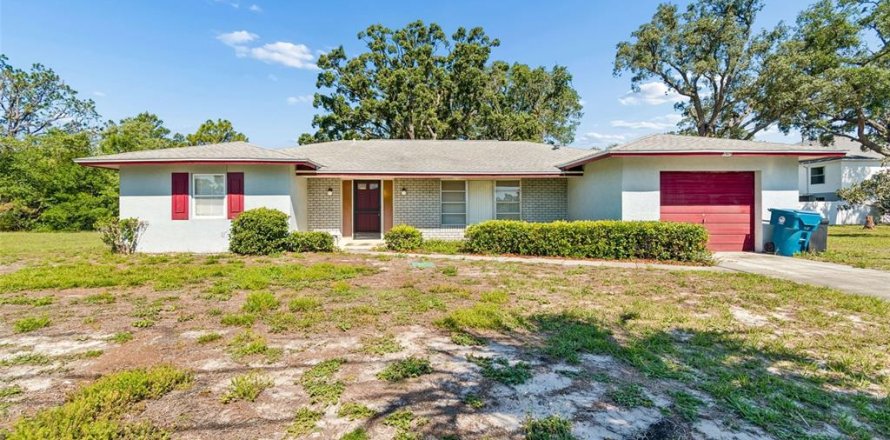 Villa ou maison à Spring Hill, Floride 4 chambres, 166.85 m2 № 2138734