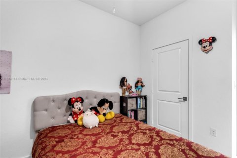 Townhouse in Florida City, Florida 3 bedrooms, 131.74 sq.m. № 1860211 - photo 17
