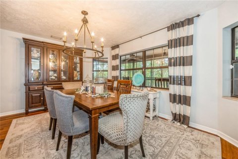 Купить виллу или дом в Довер, Флорида 15 комнат, 290.6м2, № 1913145 - фото 10