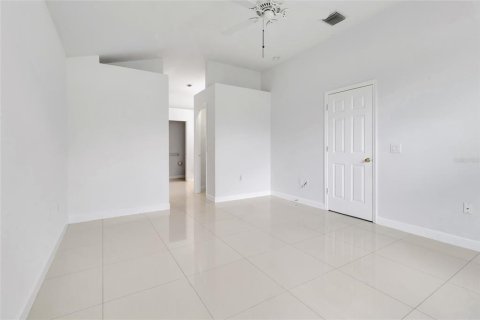 Купить виллу или дом в Дебари, Флорида 9 комнат, 176.98м2, № 1913254 - фото 13