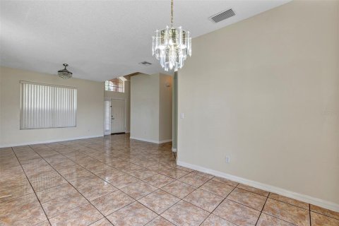Casa en venta en Orlando, Florida, 4 dormitorios, 203.64 m2 № 2225479 - foto 14