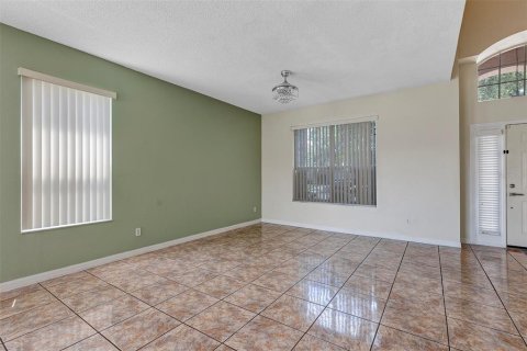 Casa en venta en Orlando, Florida, 4 dormitorios, 203.64 m2 № 2225479 - foto 9