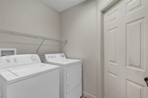 Casa en venta en Orlando, Florida, 4 dormitorios, 203.64 m2 № 2225479 - foto 27