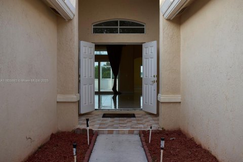Casa en venta en Weston, Florida, 4 dormitorios, 192.59 m2 № 1818358 - foto 4