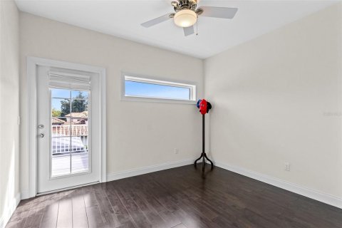House in Maitland, Florida 3 bedrooms, 228.91 sq.m. № 2393539 - photo 24