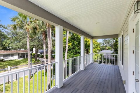 House in Maitland, Florida 3 bedrooms, 228.91 sq.m. № 2393539 - photo 18