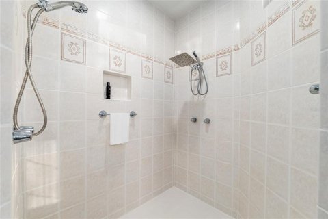 Casa en venta en Alachua, Florida, 5 dormitorios, 299.52 m2 № 2102287 - foto 29