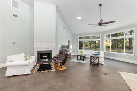 Casa en venta en Alachua, Florida, 5 dormitorios, 299.52 m2 № 2102287 - foto 10