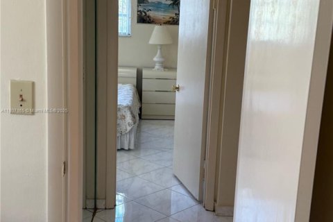 Condominio en venta en Miami, Florida, 2 dormitorios, 89.19 m2 № 1865272 - foto 8