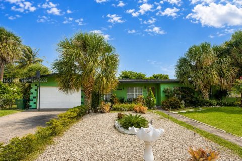 Villa ou maison à Lauderhill, Floride 4 chambres, 168.52 m2 № 2264826