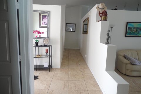 Villa ou maison à vendre à Coral Springs, Floride: 5 chambres, 230.21 m2 № 2147279 - photo 8