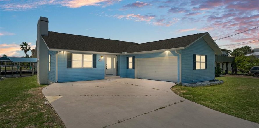 Villa ou maison à Hernando Beach, Floride 2 chambres, 113.34 m2 № 1733990