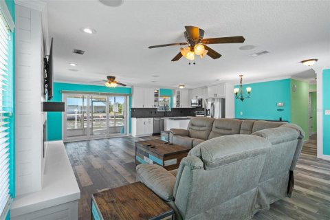Villa ou maison à vendre à Hernando Beach, Floride: 2 chambres, 113.34 m2 № 1733990 - photo 15