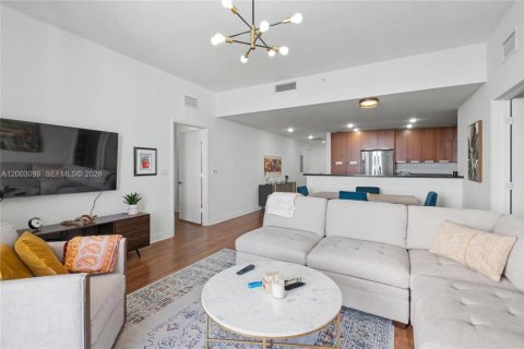 Copropriété à vendre à Miami, Floride: 2 chambres № 2066498 - photo 7