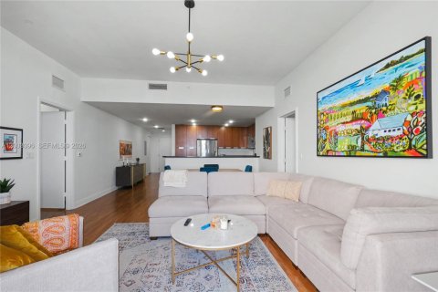 Copropriété à vendre à Miami, Floride: 2 chambres № 2066498 - photo 8