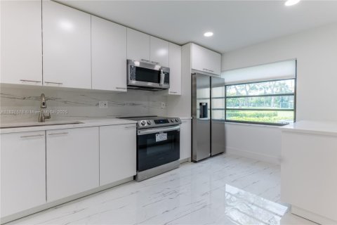 Condo in Boca Raton, Florida, 2 bedrooms  № 1809588 - photo 3