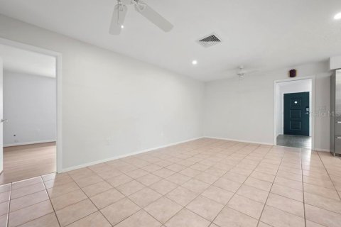 House in Sarasota, Florida 4 bedrooms, 177.44 sq.m. № 1609253 - photo 21