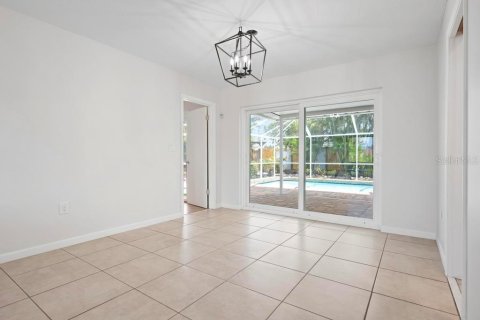 House in Sarasota, Florida 4 bedrooms, 177.44 sq.m. № 1609253 - photo 13