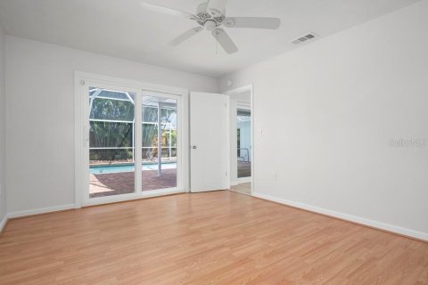 House in Sarasota, Florida 4 bedrooms, 177.44 sq.m. № 1609253 - photo 28