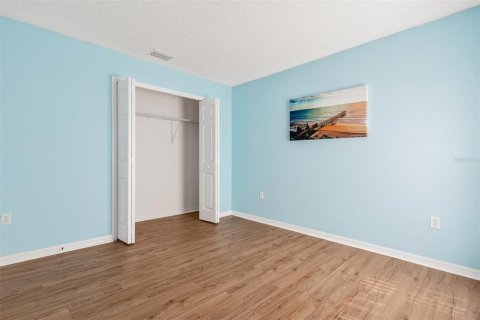 House in Palm Coast, Florida 3 bedrooms, 151.99 sq.m. № 1902126 - photo 24