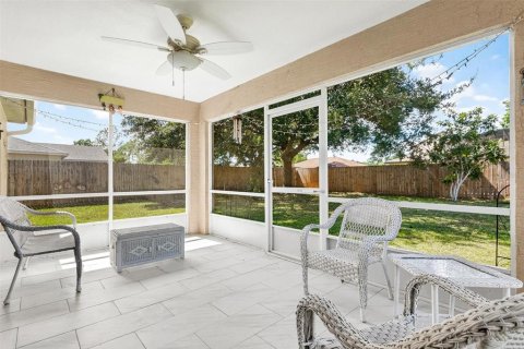 House in Palm Coast, Florida 3 bedrooms, 151.99 sq.m. № 1902126 - photo 14