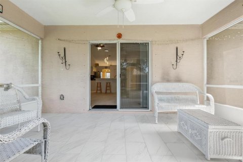 House in Palm Coast, Florida 3 bedrooms, 151.99 sq.m. № 1902126 - photo 15