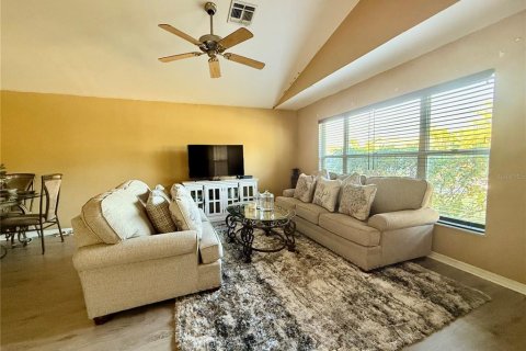 House in Fort Myers, Florida 3 bedrooms, 112.5 sq.m. № 1838273 - photo 4