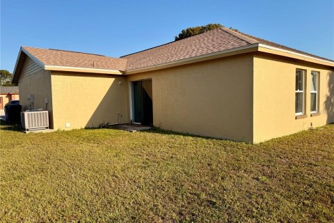 House in Fort Myers, Florida 3 bedrooms, 112.5 sq.m. № 1838273 - photo 9