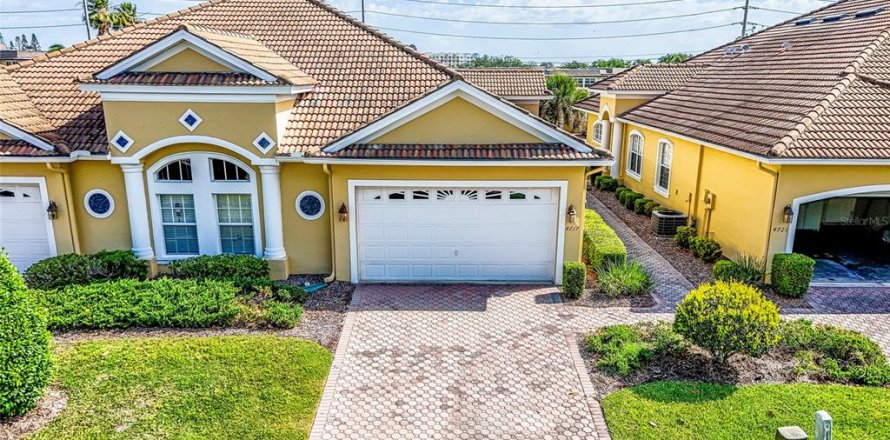 Villa ou maison à New Port Richey, Floride 3 chambres, 161.65 m2 № 2214726