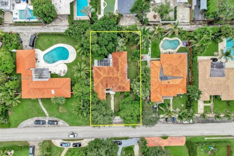 House in Miami Shores, Florida 4 bedrooms, 228.82 sq.m. № 1858584 - photo 2