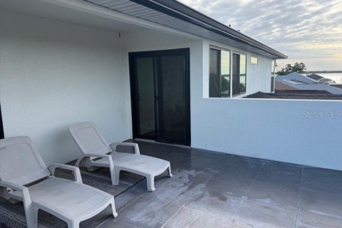 Casa en venta en Port Charlotte, Florida, 4 dormitorios, 242.38 m2 № 2212509 - foto 4