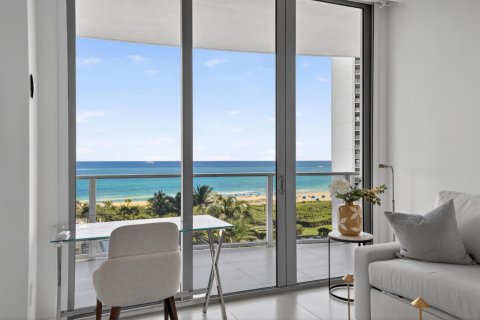 Condo in Riviera Beach, Florida, 3 bedrooms  № 2158298 - photo 7