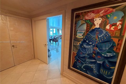 Condo in Bal Harbour, Florida, 2 bedrooms  № 2039454 - photo 2