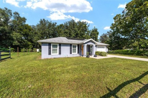 Villa ou maison à vendre à Ocala, Floride: 2 chambres, 92.44 m2 № 1906540 - photo 4