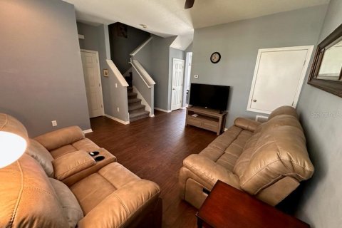 Townhouse in Windermere, Florida 2 bedrooms, 110 sq.m. № 2121157 - photo 4