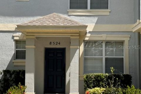 Townhouse in Windermere, Florida 2 bedrooms, 110 sq.m. № 2121157 - photo 2