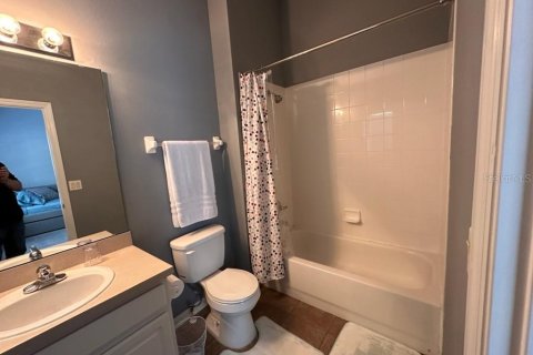 Townhouse in Windermere, Florida 2 bedrooms, 110 sq.m. № 2121157 - photo 24