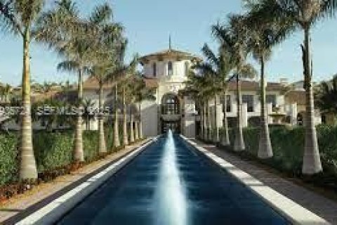 Adosado en alquiler en Sunrise, Florida, 4 dormitorios, 296.73 m2 № 1993852 - foto 1