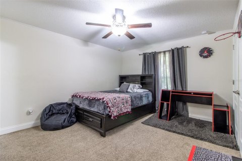 House in Ocala, Florida 4 bedrooms, 212.19 sq.m. № 1642427 - photo 25