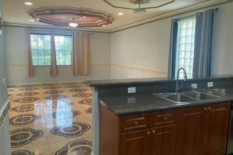House in Wellington, Florida 5 bedrooms, 285.67 sq.m. № 2397841 - photo 22