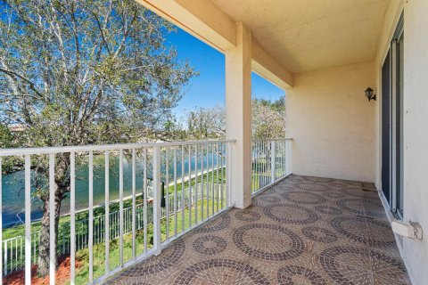 House in Wellington, Florida 5 bedrooms, 285.67 sq.m. № 2397841 - photo 5